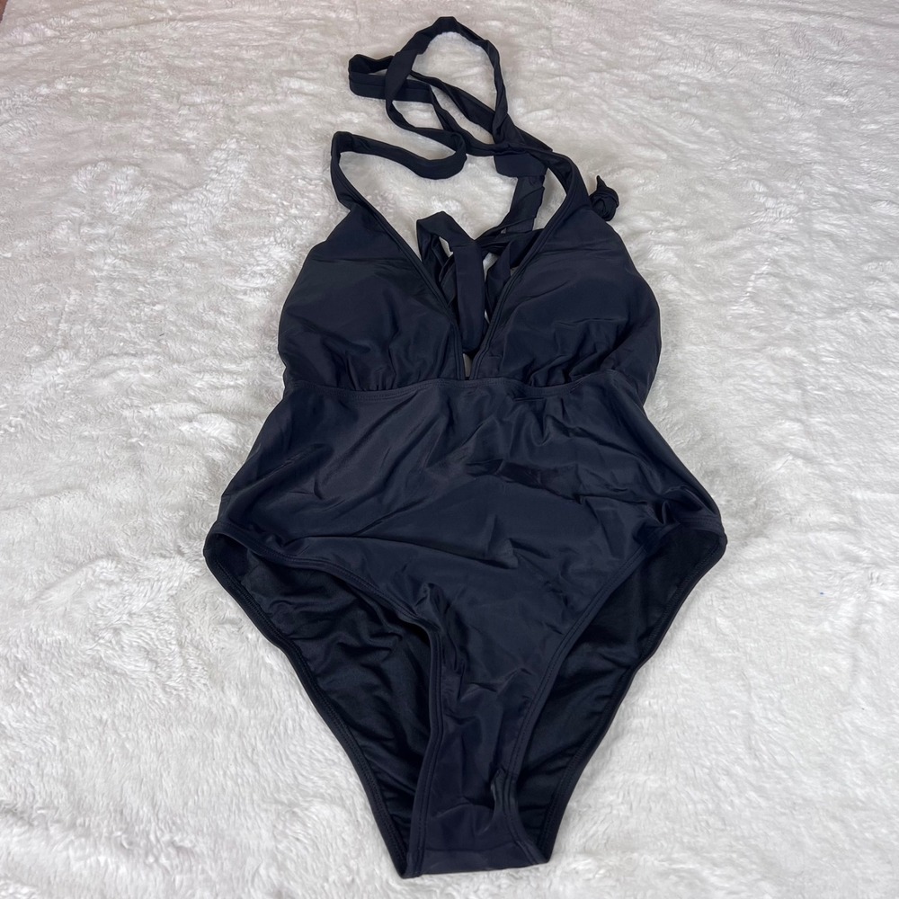 Cupshe Womens Black One‎ Piece Swimsuit V-Neck Halter Backless Size Medium NWT